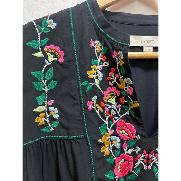 Loft Floral Embroidered Bell Sleeve Top M Rayon Blk Boho Indie Festival Peasant - Picture 2 of 8